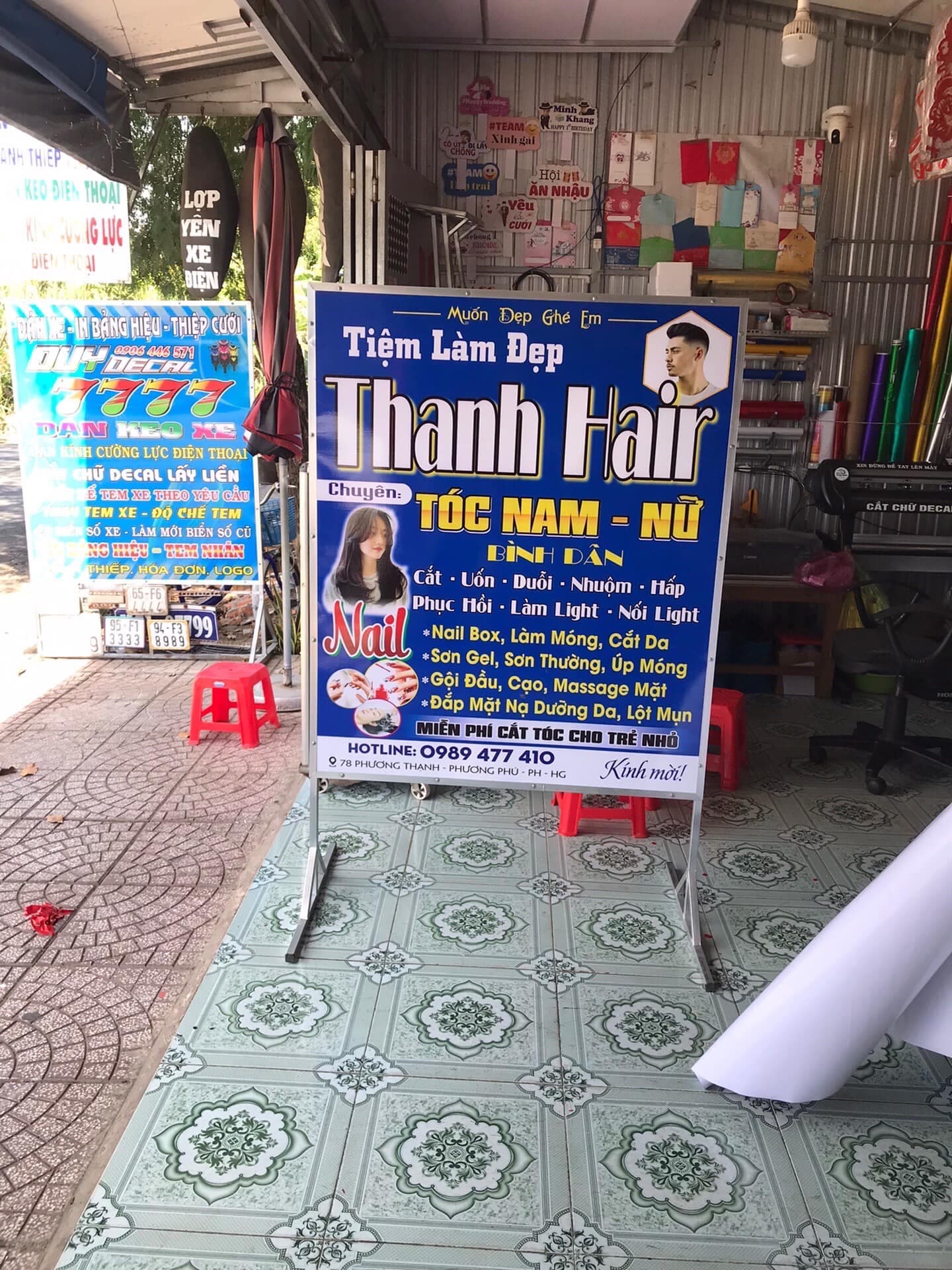 Bảng hiệu Decal tiệm hớt tóc