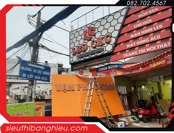 Làm Bảng Hiệu Quận Tân Phú – Xưởng Gần Bạn, Gọi Là Có!