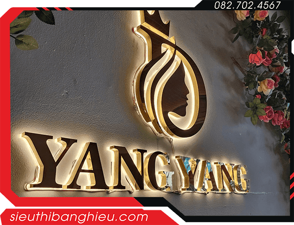 So sánh bảng hiệu alu, mica, inox – Loại nào tốt nhất?