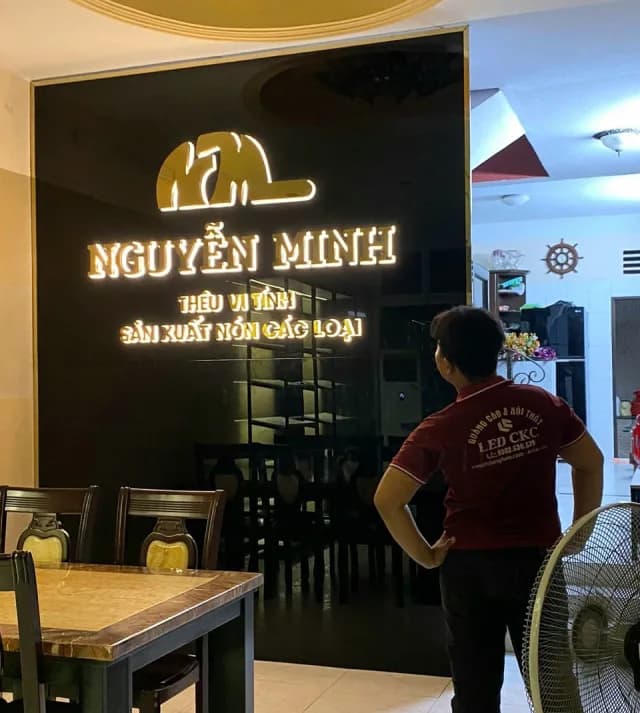 Thi công logo Nguyễn Minh tại Quận Tân Bình