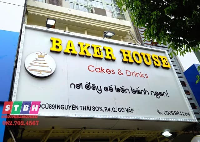 Thi công bảng hiệu Baker House tại Quận Gò Vấp