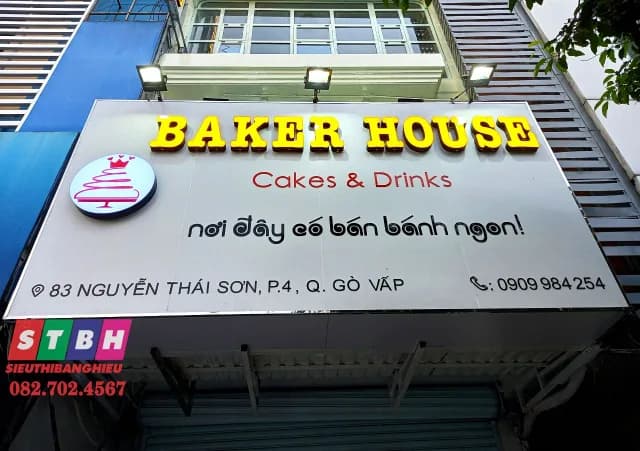 Thi công bảng hiệu Baker House tại Quận Gò Vấp, góc nhìn khác