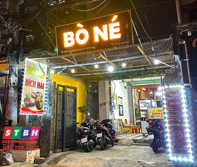 Bảng vẫy quảng cáo tại Quận Gò Vấp giúp khách dễ nhận ra cửa hàng từ xa