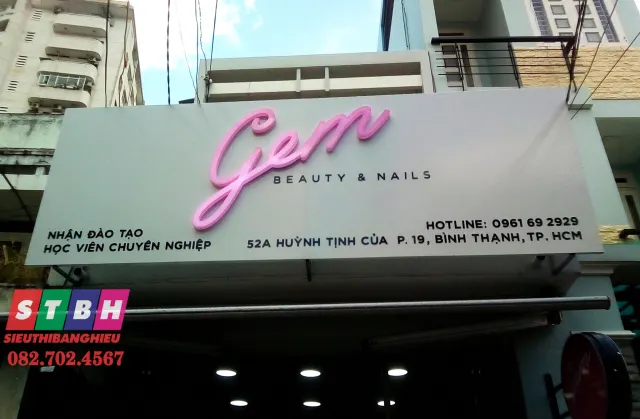 Thi công bảng hiệu Gem Beauty & Nails tại Quận Bình Thạnh