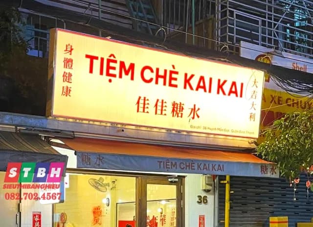 Bảng vẫy treo vuông góc mặt tiền tại Quận Bình Tân, dễ thu hút người đi đường