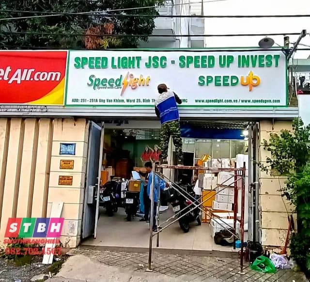 Thi công bảng hiệu Vietjet Air tại Quận Bình Thạnh