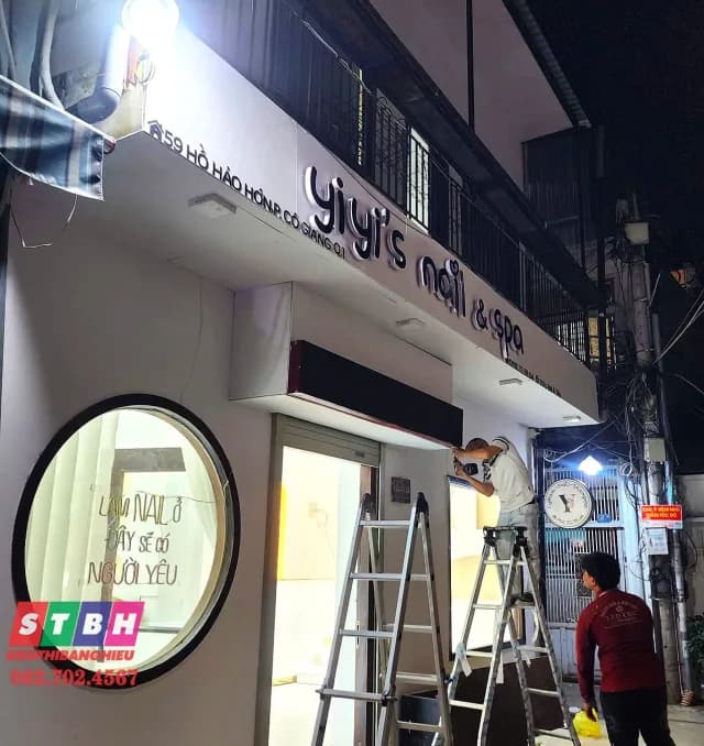 Thi công bảng hiệu Nail Spa tại Hồ Hảo Hớn, Quận 1