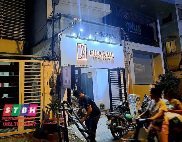 Thi công bảng hiệu Charme Cosmetic & Spa tại Đặng Dung, Quận 1