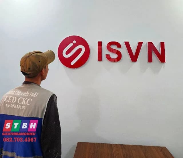 Logo Nhatbanaz tại Nguyễn Trung Ngạn, Quận 1