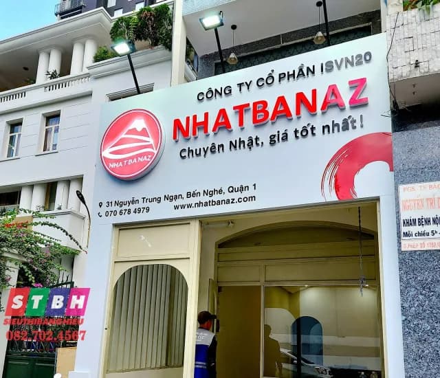Thi công bảng hiệu quảng cáo Nhatbanaz tại Nguyễn Trung Ngạn, Quận 1