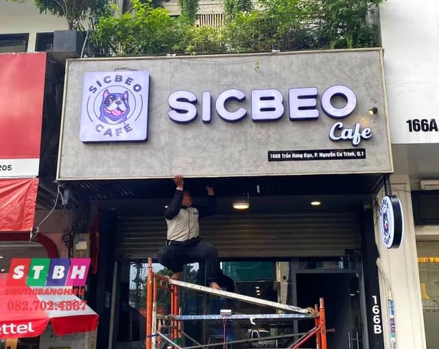Thi công bảng hiệu SICBEO Cafe tại Trần Hưng Đạo, Quận 1