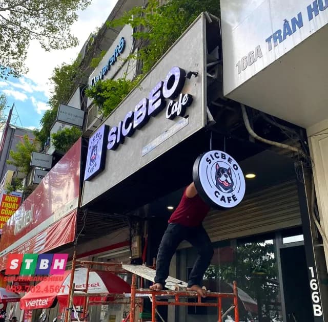 Thi công bảng hiệu quảng cáo SICBEO Cafe tại Quận 1