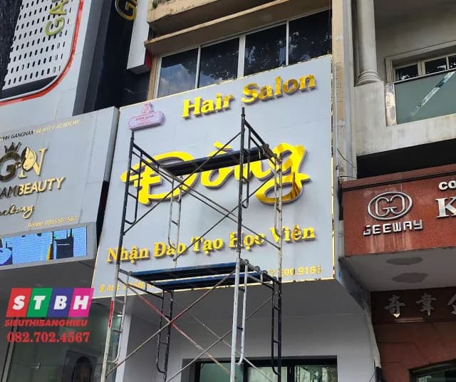 Thi công bảng hiệu Đồng Hair Salon tại Trần Hưng Đạo, Quận 5