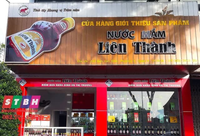 Thi công bảng hiệu Nước Mắm Liên Thành tại Bến Vân Đồn, Quận 4