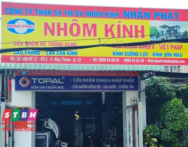 Bảng hiệu tôn khung sắt cho kho xưởng và công ty tại Quận 12
