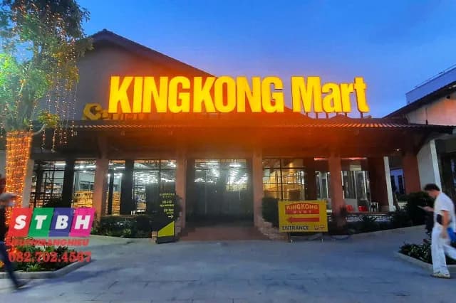 Bảng hiệu chữ nổi tại Phú Quốc