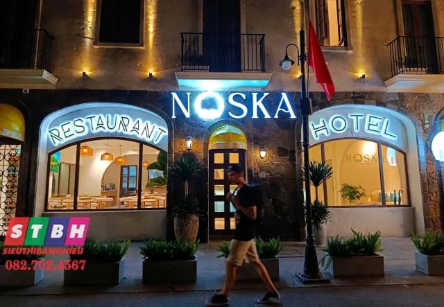 Làm bảng hiệu Phú Quốc đẹp cho mô hình kinh doanh dịch vụ