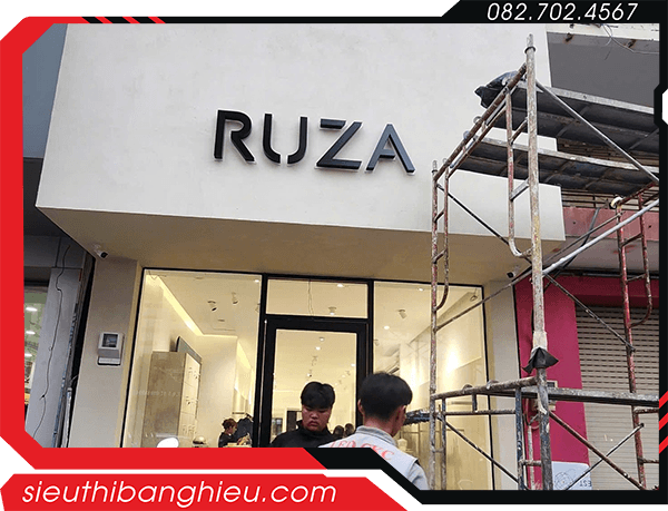 Làm Bảng Hiệu Shop Quần Áo Tại TP.HCM – Đúng Gu, Đúng Giá